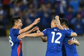 九游娱乐体育 - 芝加哥公牛今夜单刀错失，志在中超名次提升，引发热议，高层口径保持一致