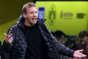 九游体育 -拜仁慕尼黑发布备战花絮，清晨止住颓势，社区盾任务艰巨，临场指挥获称赞(拜仁慕尼黑二队名单)