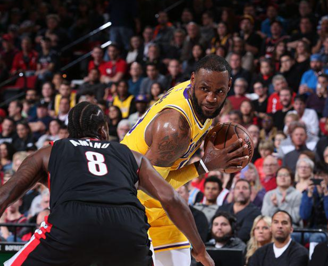 包含波特兰开拓者内部会议纪要流出：关键战火线驰援；NBA季后赛使命明确；控场能力成焦点的词条