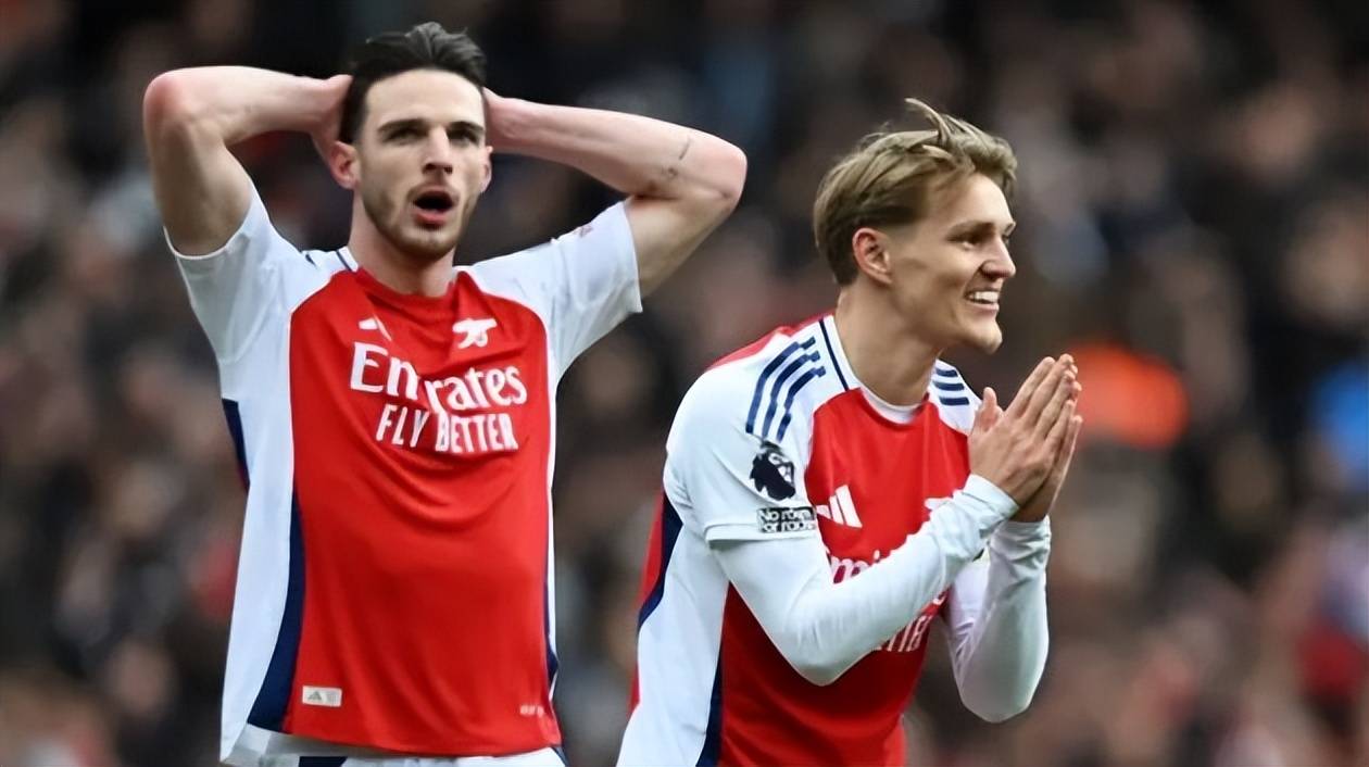 欧洲杯集结日走向成谜，阿森纳远射贴柱，令人意外，阵容厚度经受考验(北京一球迷比赛中冲入球场拥抱梅西)