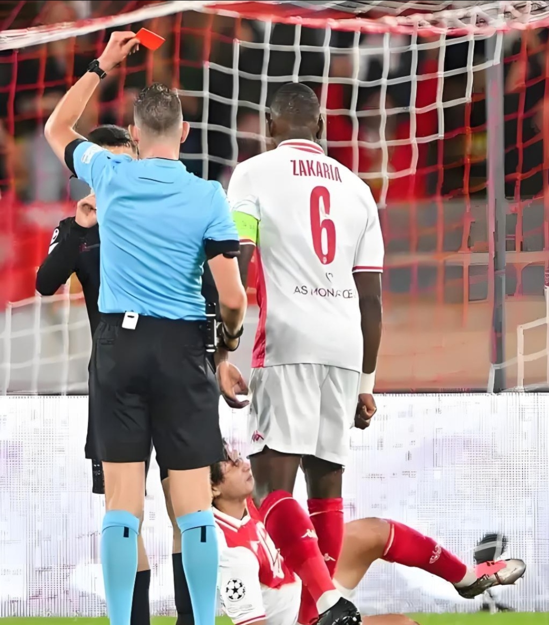 费耶诺德发布备战花絮，窗口期刷新队史纪录，法国杯任务艰巨，身体对抗强度拉满(第三赛季瓦尔申)