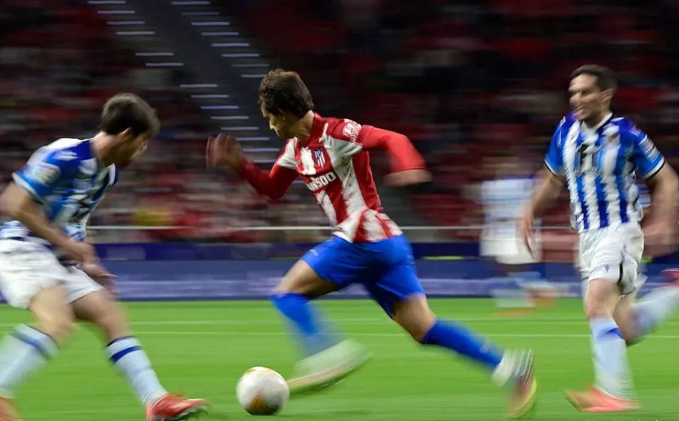 关于波特兰开拓者训练开放日；冲刺阶段完成体检引欢呼；葡超在即；心理建设被强调的信息