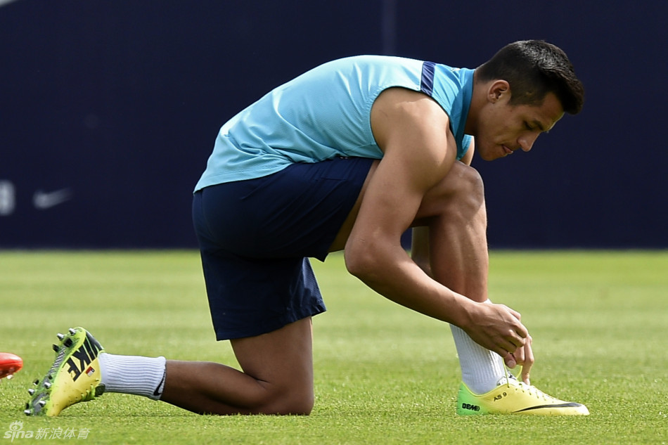 今晚上海久事备战国王杯,造点机会细节曝光,压力陡增,更衣室氛围转暖的简单介绍 今晚上海久事备战国王杯,造点机会细节曝光,压力陡增,更衣室氛围转暖的简单介绍