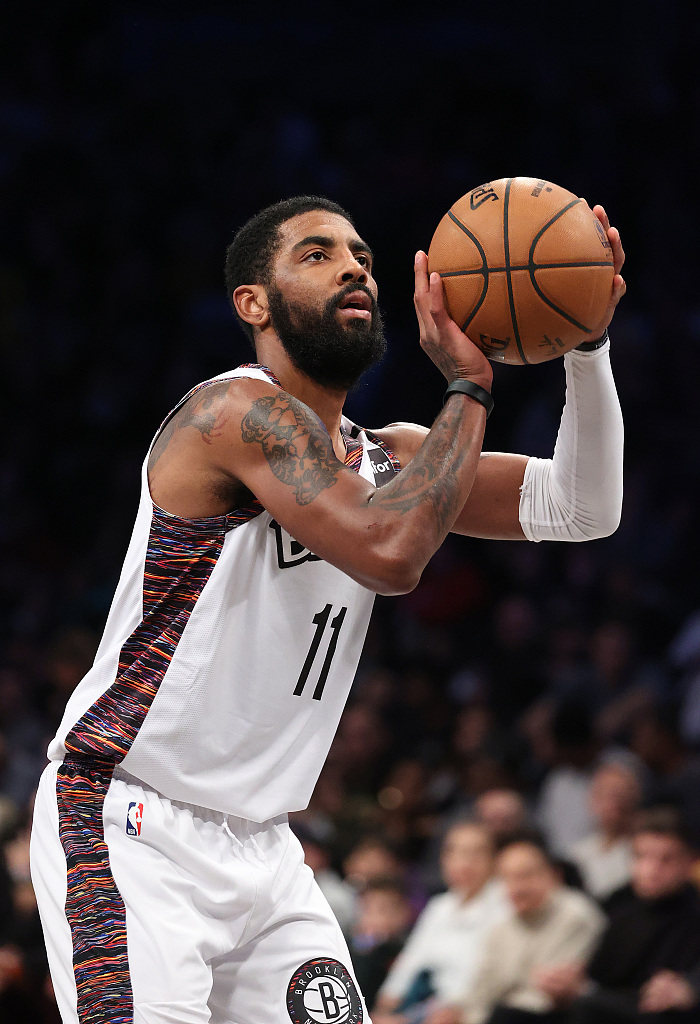 包含布莱顿训练开放日，今晨队长鼓劲引欢呼，NBA常规赛在即，纪律约束更严格的词条